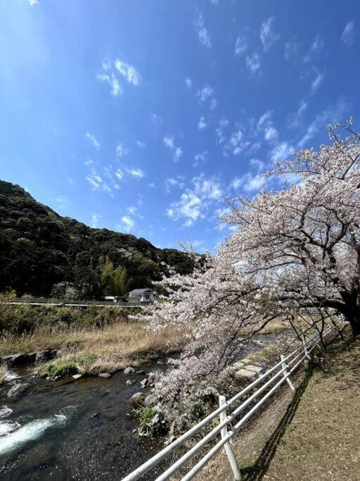沼津戸田湾の古民家一軒貸切宿 釣り ハイキング 海水浴 ツーリングにおすすめ Zewnętrze zdjęcie